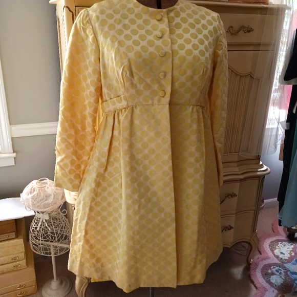 VINTAGE 1960S YELLOW POLKA DOT DRESS AND COAT! " JR. THEME NEW YORK"! UNION MADE - Picture 4 of 16